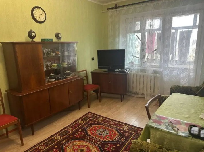 Продажа 2к квартиры пр. Александра Поля - фото 1