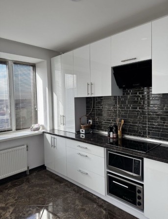 Продам 2 кімнатну квартиру МАСАНИ АВТОНОМКА - фото 1