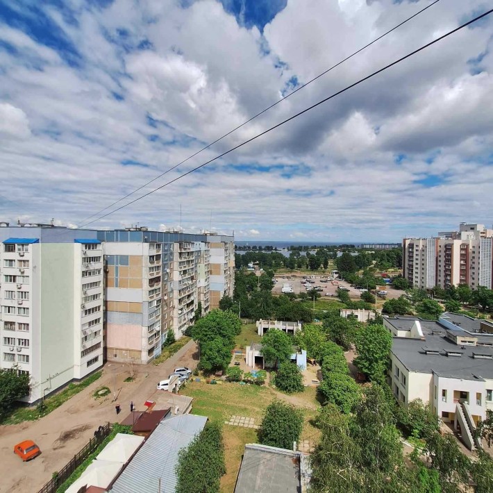 ПРОДАЖ 1-кімнатної квартири р-н Митниці, з гарним краєвидом - фото 1