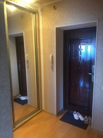 Власна 1-кім квартира покращеного планування, Незалежності, цегла - фото 1