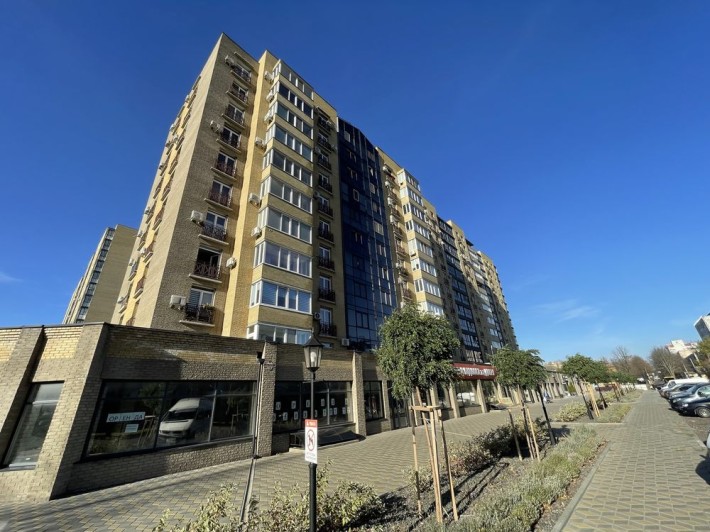 Продам 2-кімнатну в ЖК Графський - фото 1