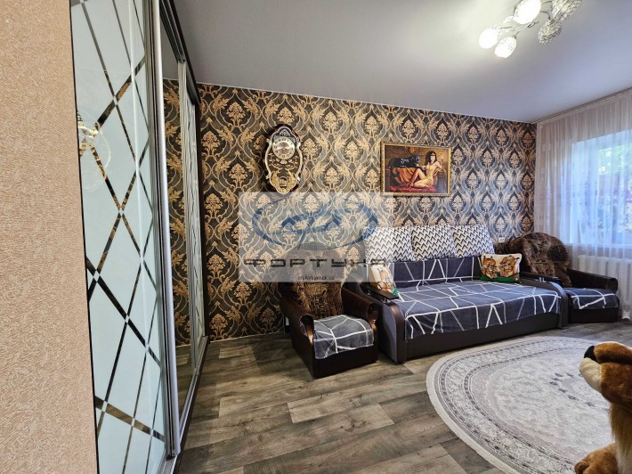Затишна квартира з меблями в р-ні Залізничного вокзалу - фото 1