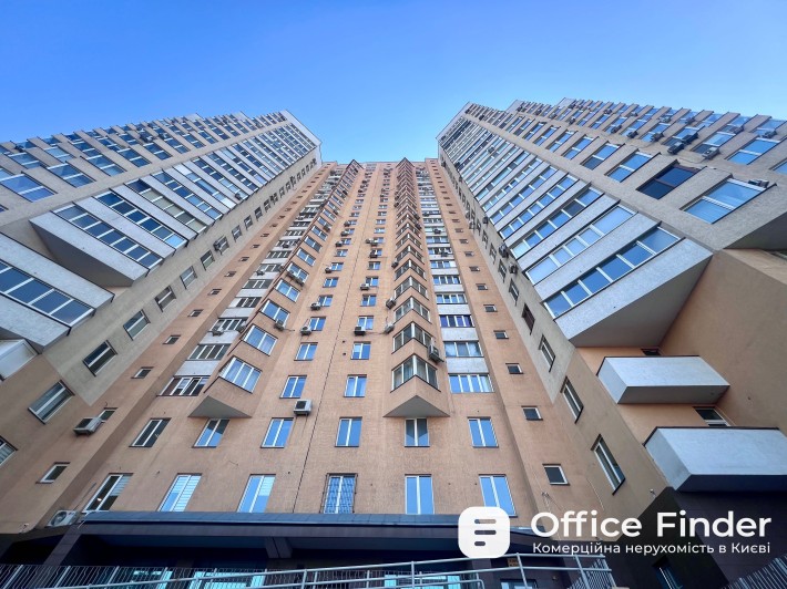 Продаж 3-х кімнатної квартира, 117м2. вул. Cаперно-Слобідська 22. - фото 1