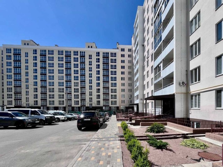 ПРОДАЖ великої 2-кімнатної квартири в Новобудові по вул. Незалежності - фото 1