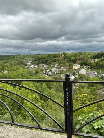 Прдам простору 2 кімнатну  58 кв.мквартиру на ЗАМКОВІЙ ГОРІ. - фото 1