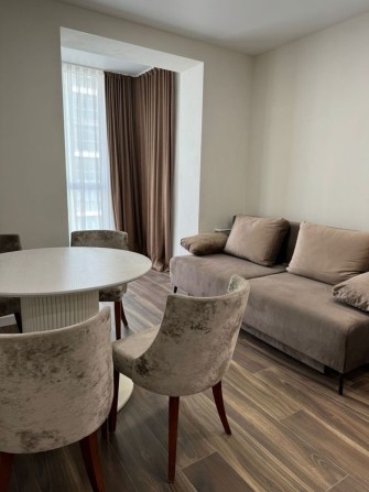 Продажа новой квартиры с дизайнерским ремонтом в ЖК Счастливый,Дафи - фото 1