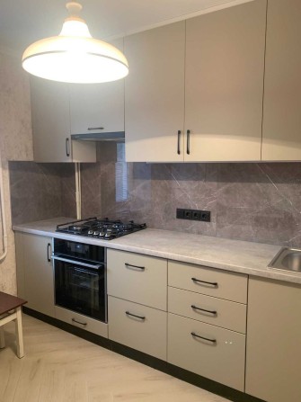 (8) Продам 3-ох кімнатну квартиру на Вишеньці 1200 - фото 1