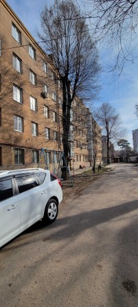 Продам 3-к квартиру в центре города! - фото 1
