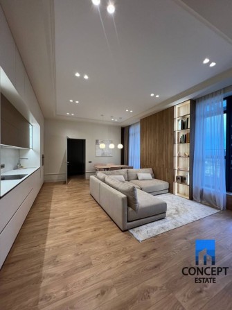 Продажа  3 комн. с терасой и новым ремонтом в ЖК Женева. Центр! - фото 1