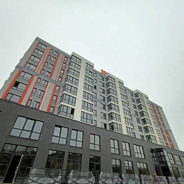Продаж 1к квартири 55 кв. м на вул. Привокзальна - фото 1