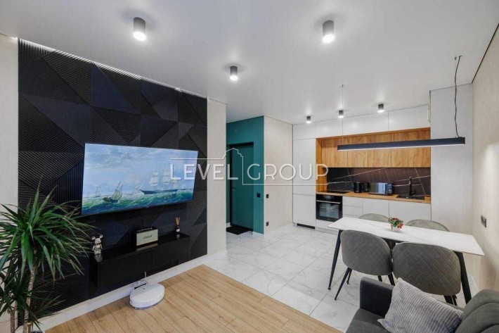 Продам 1 кім. квартиру 40м2 ЖК Варшавський Плюс Правди 49 Ретровіль - фото 1