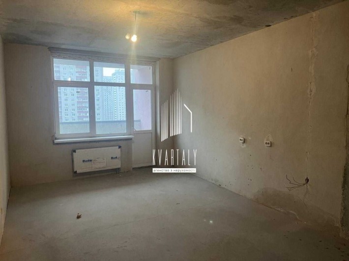 Продаж 1-кімнатної квартири 58 м2 в ЖК Молодіжний квартал - фото 1