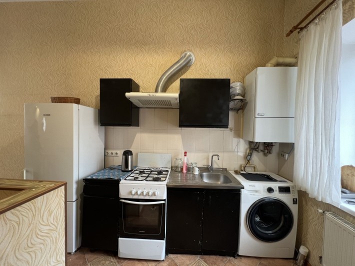 Продаж 1-к квартири з АГВ у центрі міста - фото 1