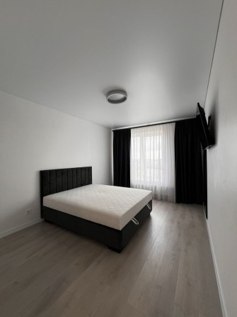 Продаж 1-кімнатної квартири в ЖК “Сімейний”, вул. Домбровського - фото 1