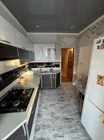 Продам 2-кімн. квартиру в Шевченківському районі, пр. Моторобудівників - фото 1
