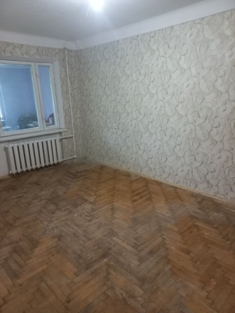Продам 1 к квартиру, 1/5, Сытова с балконом - фото 1