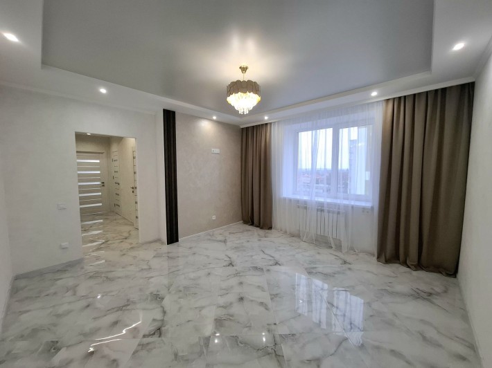 Продам сучасну 2-кімнатну квартиру - фото 1