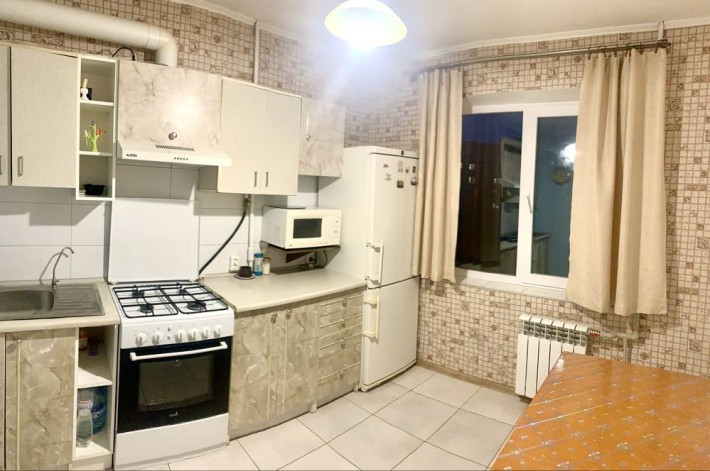 Продаж 3 кім квартири на Перемозі-6, пр Героїв 21 - фото 1