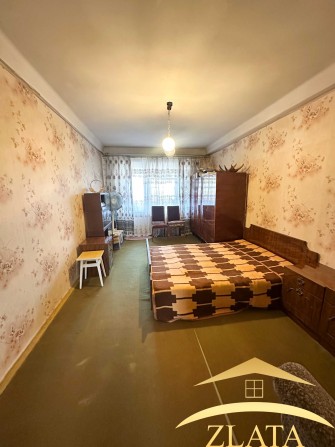 Продаж 3-к квартири вул. Шкільна, Малий ринок - фото 1