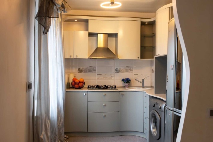 Продаж унікальної 3-кімнатної квартири з авторським дизайном - фото 1