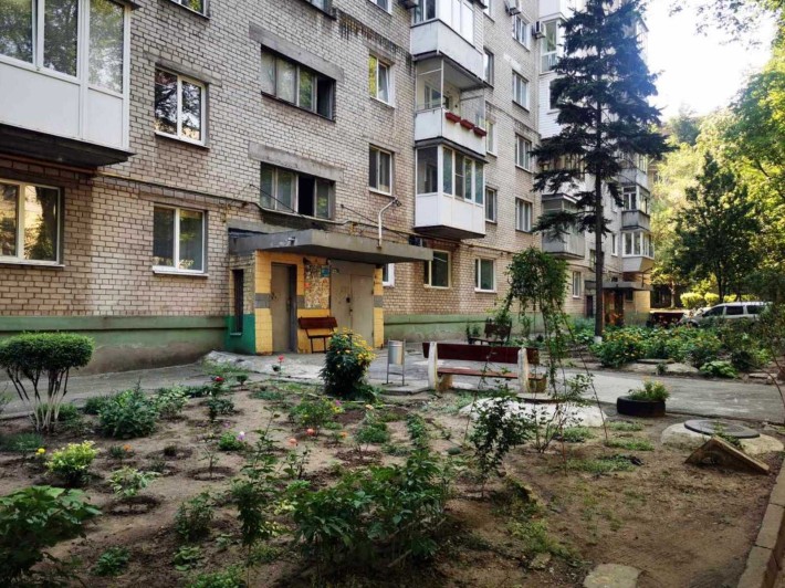 Продаж 2-кімнатної квартири по вулиці Брюллова - фото 1