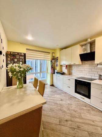 Продам 3 ком квартиру ЖК Палермо. Ул. Светлова 42А. Центр - фото 1