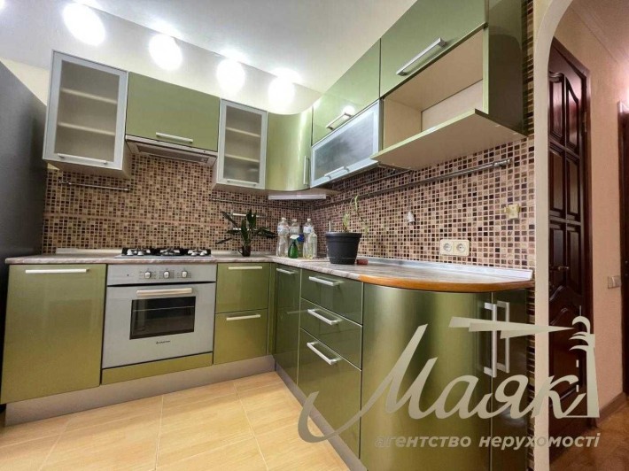 продам 2-к.кв. 6/9,Бородинский мкрн, вул.Товариська - фото 1