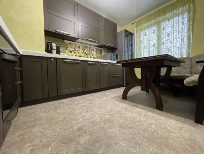 Продам 3 ком квартиру Победа с ремонтом - фото 1