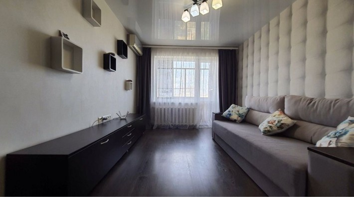 Продам 1 к квартиру. Левый берег. Капитальный ремонт. Мебель. Техника - фото 1