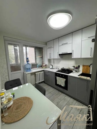 продам 2-к.кв.4/12,вул.Зап.Казачества,зуп.ПОШТА,Поліклінника - фото 1