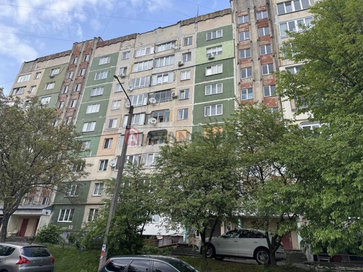 Продаж 4 кімнатної квартири на Хоткевича. Нижній Шувар. - фото 1