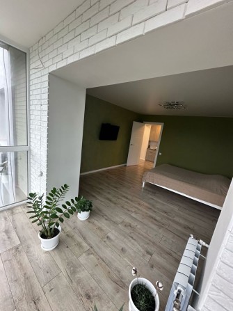 Продаж 3-кімнатної квартири у центрі міста від власника - фото 1