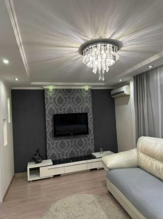 Продается 3-х комн. квартира в центре с капремонтом, ул. Лобановского - фото 1
