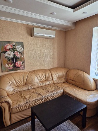 Продается трехкомнатна квартира! Малый рынок! - фото 1