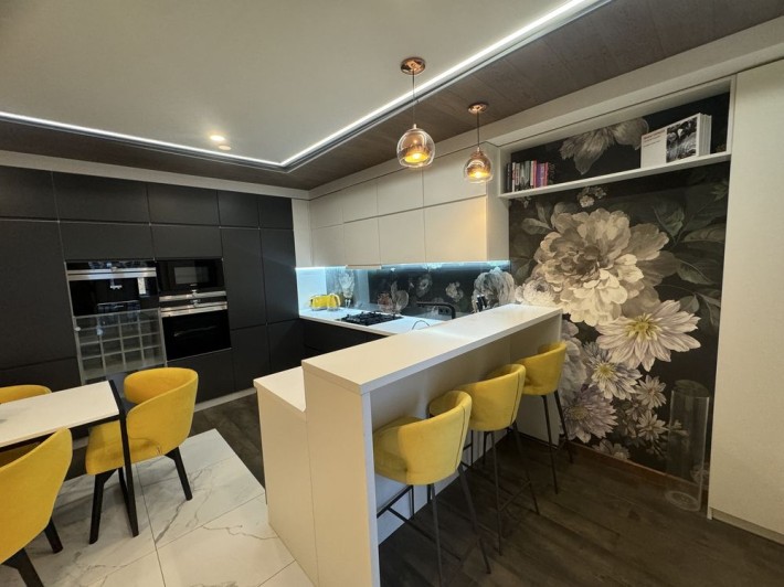 Продаж 2к  квартири Зелена Авалон з дизайнерським ремонтом - фото 1