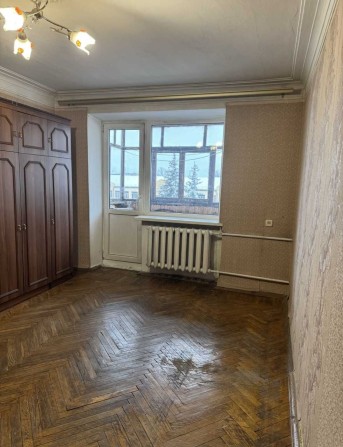 № 13140 - 1 к. квартира, Центр, Київська, 5/5 пов, цегла - фото 1