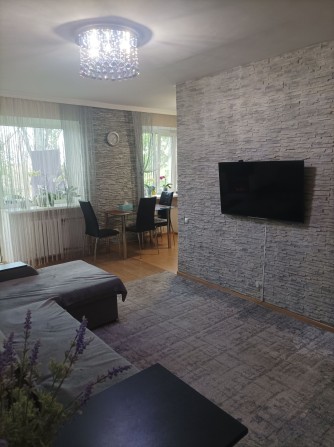 Продам СВОЮ 3-х комнатную квартиру в центре - фото 1
