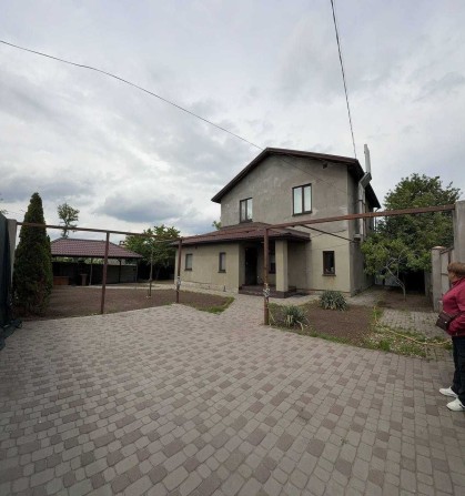 Продам квартиру, з земельною ділянкою до 3 соток,
135кв метрів - фото 1