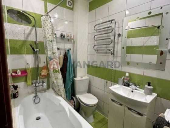 Продажа 2ой полнометражной квартиры в Днепровском р-не Запорожье