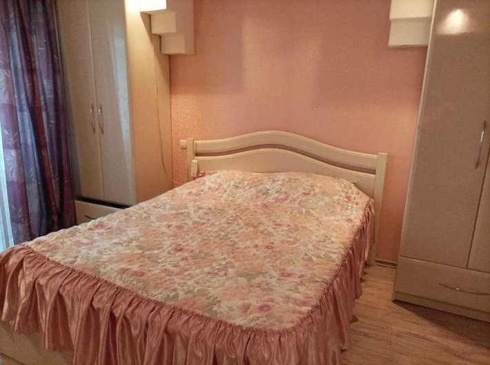 Продам 3-и к/к в центрі міста по вул.Михайлівській (Кірова). - фото 1