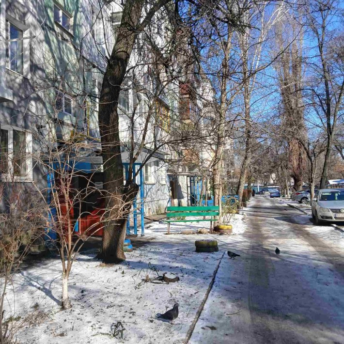 Продам 4- х кімнатну квартиру  на Яновського - фото 1