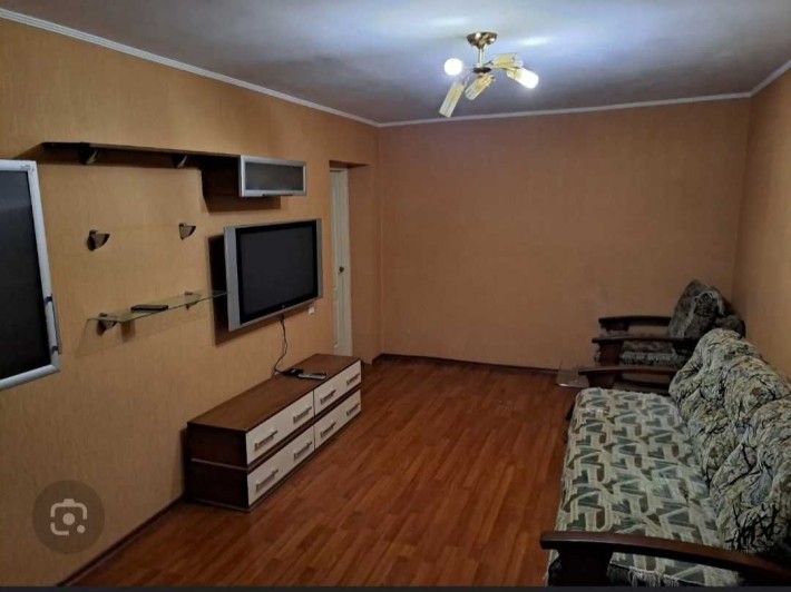 Продається 3к.кв. по вул.Грицевца на Рогані - фото 1