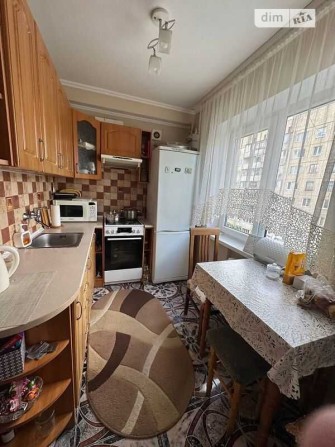 продам 3х кімнатну квартиру по вул. Володимира Великого (район АТБ) - фото 1