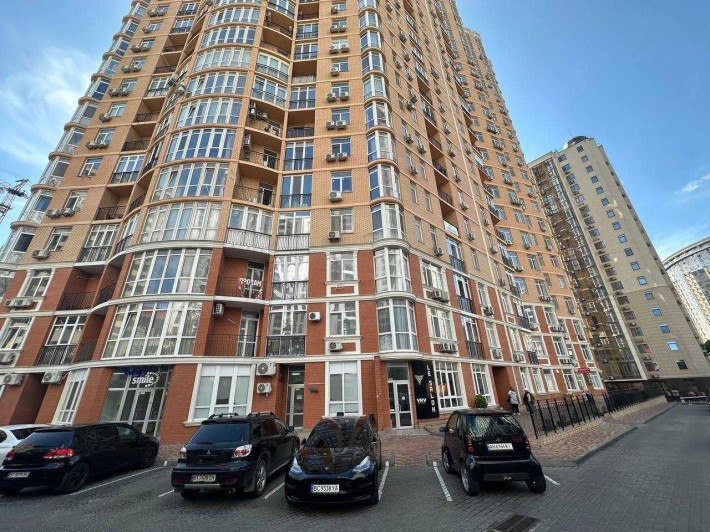 Срочная продажа!  2-комн. в Аркадии, ЖК «Гагаринский» — с мебелью! - фото 1