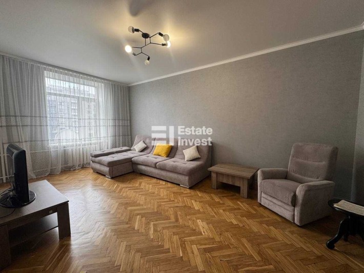 Продам 2 кімн. квартиру на пл. Павлівська, 2. - фото 1
