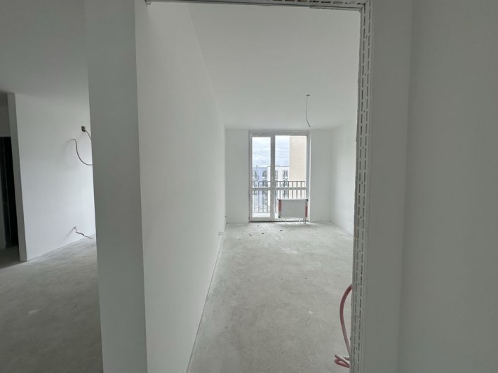 Продам 2к квартиру з ремонтом під чистову обробку! - фото 1