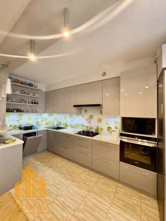 Продаж 2 кім квартири по вул Карла Мікльоша - фото 1