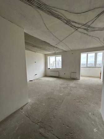 Продам 1 кімнатну кв-ру в новому ЖК на вул. Сахарова - фото 1
