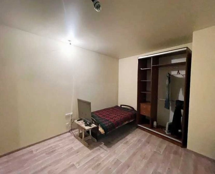 Продам 2к.кв в центре возле парка Стрелка - фото 1