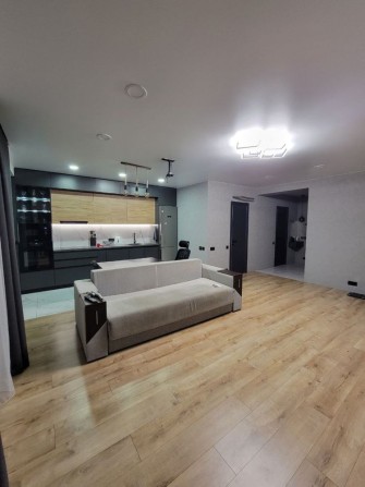 Продам 3 х комнатная квартира в ЖК Мира 1 (новобудова ЖК Миру 1) - фото 1